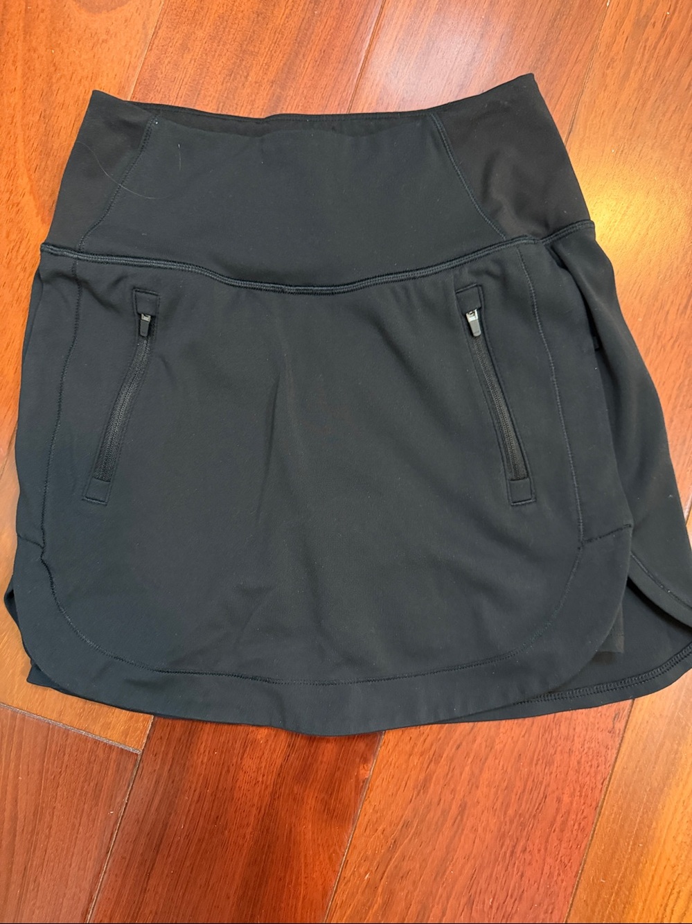 Athleta Fairway Golf Skort 16” Size XXS Color Black - Good Condition.